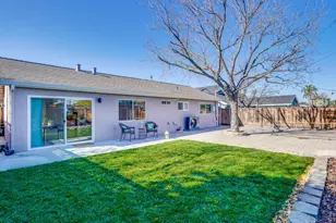 5596 Vassar Dr, San Jose, CA 95118 - Photo 41