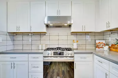 5596 Vassar Dr, San Jose, CA 95118 - Photo 15