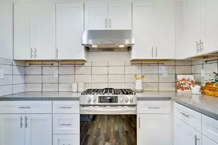 5596 Vassar Dr, San Jose, CA 95118 - Photo 15