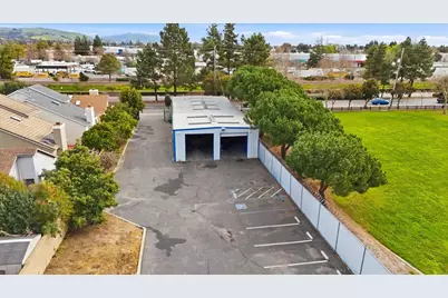 593 Industrial Parkway West, Hayward, CA 94544 - Photo 17