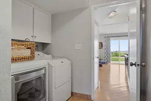 18737 W Cavendish Dr, Castro Valley, CA 94552 - Photo 39