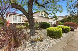 18737 W Cavendish Dr, Castro Valley, CA 94552 - Photo 3