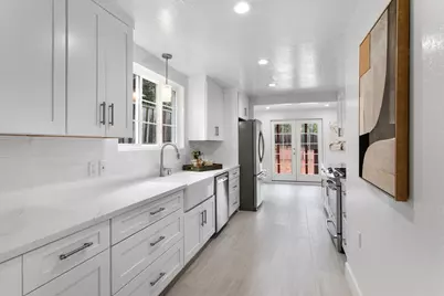 726 Hillcrest Dr, Redwood City, CA 94062 - Photo 15