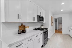 726 Hillcrest Dr, Redwood City, CA 94062 - Photo 17