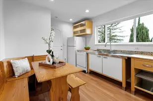 726 Hillcrest Dr, Redwood City, CA 94062 - Photo 39