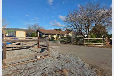 14200 Sycamore Ave, San Martin, CA 95046 - Photo 15