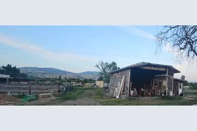 14200 Sycamore Ave, San Martin, CA 95046 - Photo 17