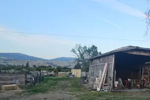 14200 Sycamore Ave, San Martin, CA 95046 - Photo 17