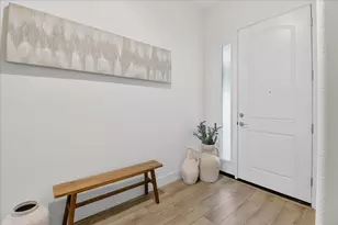 2102 White Oak Dr, Hollister, CA 95023 - Photo 3