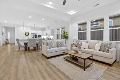 2102 White Oak Dr, Hollister, CA 95023 - Photo 7