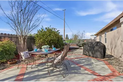 1270 Alder St, Hollister, CA 95023 - Photo 13