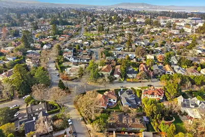 195 Warren Rd, San Mateo, CA 94401 - Photo 59