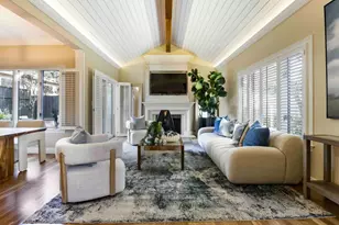 11 Chateau Dr, Menlo Park, CA 94025 - Photo 5