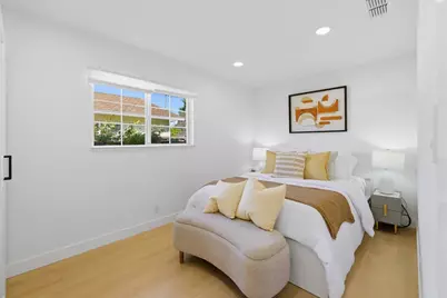 992 Hibiscus Ln, San Jose, CA 95117 - Photo 27