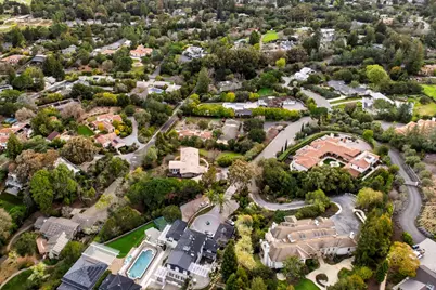 888 Robb Rd, Palo Alto, CA 94306 - Photo 29