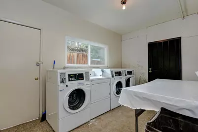 365 Chiquita Ave, Mountain View, CA 94041 - Photo 9