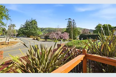 15990 Jackson Oaks Dr, Morgan Hill, CA 95037 - Photo 41