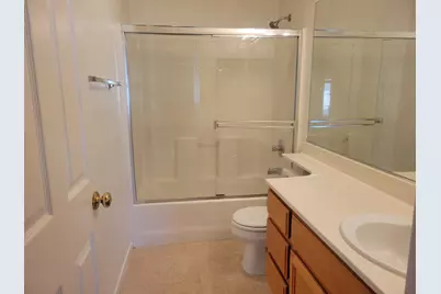 10711 Wallace Ln, Dublin, CA 94568 - Photo 17