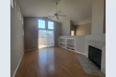 10711 Wallace Ln, Dublin, CA 94568 - Photo 7