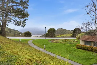 25 Rinconada Cir, Belmont, CA 94002 - Photo 11