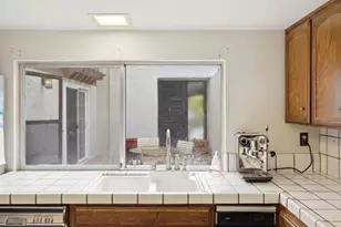 25 Rinconada Cir, Belmont, CA 94002 - Photo 23