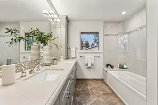 12044 Saraglen Ct, Saratoga, CA 95070 - Photo 19