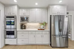 12044 Saraglen Ct, Saratoga, CA 95070 - Photo 9