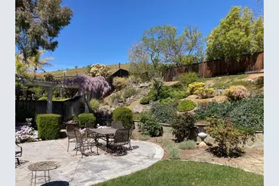 7085 Wilderness Cir, San Jose, CA 95135 - Photo 39
