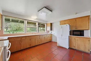 24733 Loma Prieta Ave, Los Gatos, CA 95033 - Photo 9