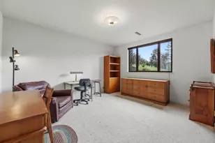 24733 Loma Prieta Ave, Los Gatos, CA 95033 - Photo 17