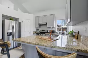 2191 Spruce Dr, Hollister, CA 95023 - Photo 3