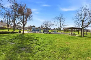 2191 Spruce Dr, Hollister, CA 95023 - Photo 39