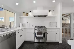 115 1st St, Pacific Grove, CA 93950 - Photo 13