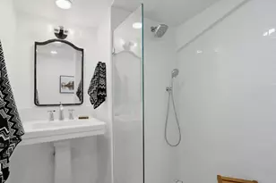 115 1st St, Pacific Grove, CA 93950 - Photo 23