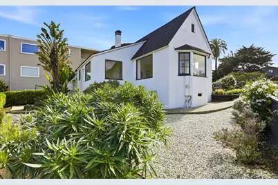 115 1st St, Pacific Grove, CA 93950 - Photo 9