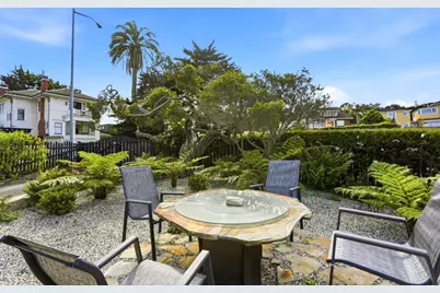 115 1st St, Pacific Grove, CA 93950 - Photo 7