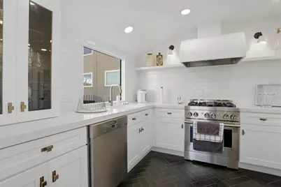 115 1st St, Pacific Grove, CA 93950 - Photo 9