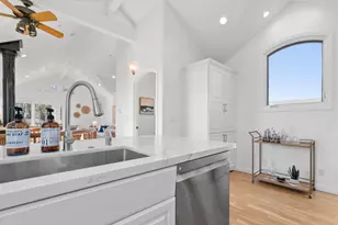 121 Anchorage Ave, Santa Cruz, CA 95062 - Photo 9