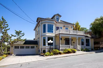 131 7th St, Pacific Grove, CA 93950 - Photo 3