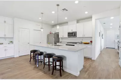 2761 Glenview Dr, Hollister, CA 95023 - Photo 17