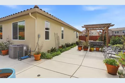 2761 Glenview Dr, Hollister, CA 95023 - Photo 55