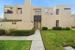 1067 Padre Dr 2, Salinas, CA 93901 - Photo 3
