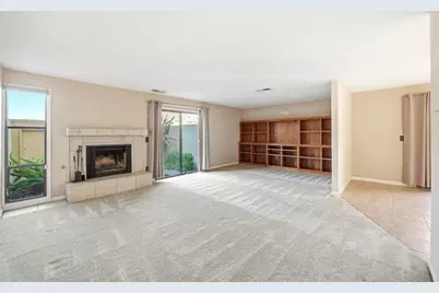 1067 Padre Dr 2, Salinas, CA 93901 - Photo 5