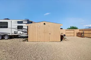 989 Pismo Ct, Hollister, CA 95023 - Photo 47