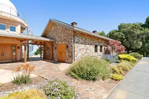 15060 Montebello Rd, Cupertino, CA 95014 - Photo 59