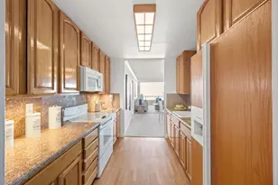 360 Vallejo Dr 105, Millbrae, CA 94030 - Photo 11