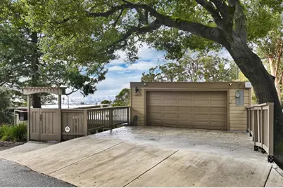 2323 Mastlands Dr, Oakland, CA 94611 - Photo 15