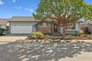 15 Del Rey Cir, Salinas, CA 93901 - Photo 1