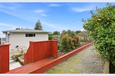 701 Archer St, Monterey, CA 93940 - Photo 27