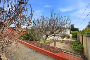 701 Archer St, Monterey, CA 93940 - Photo 29